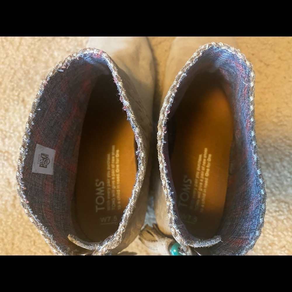 Tom’s booties - Picture 6 of 6